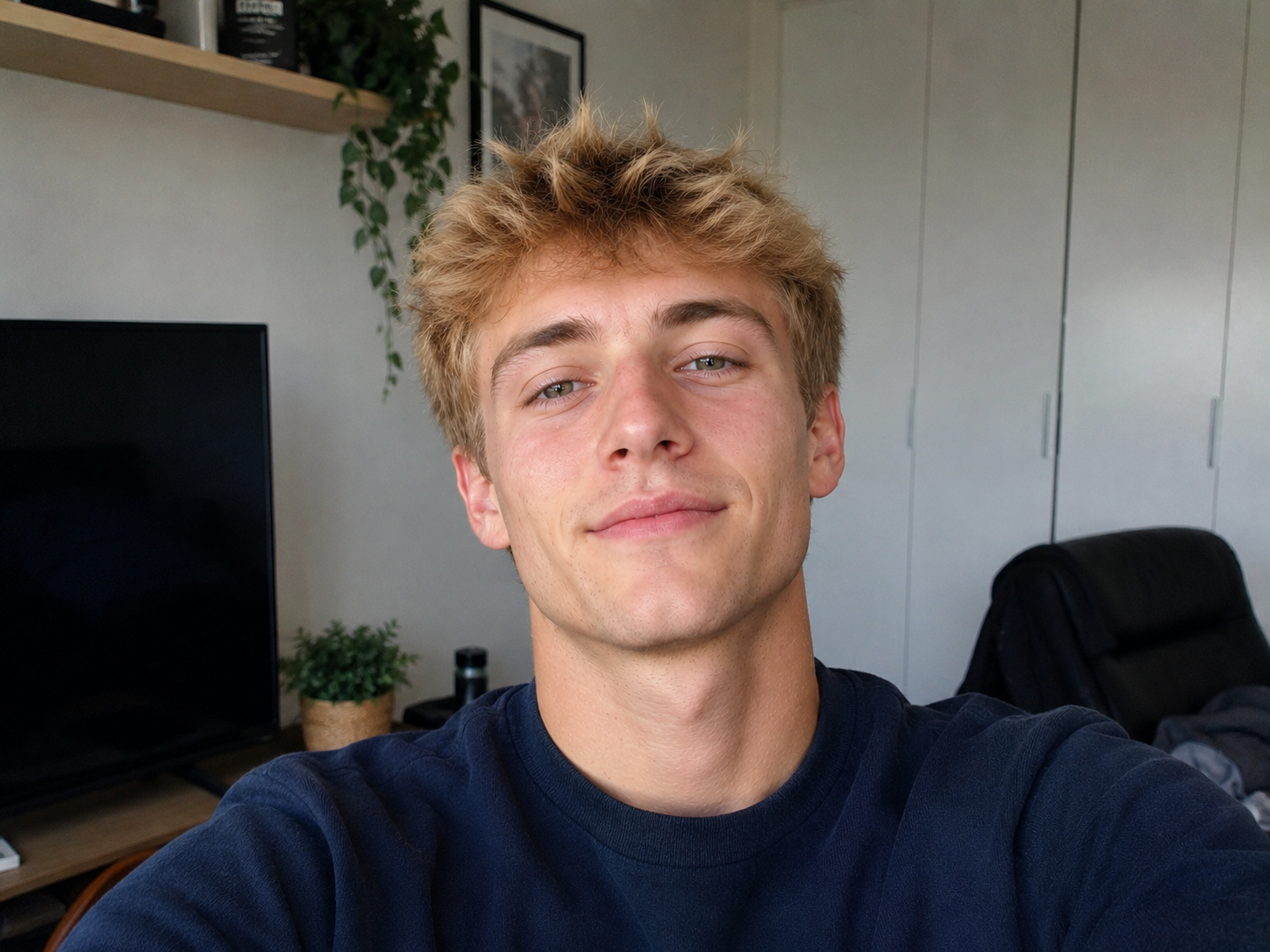 <em>Lucas M.</em>